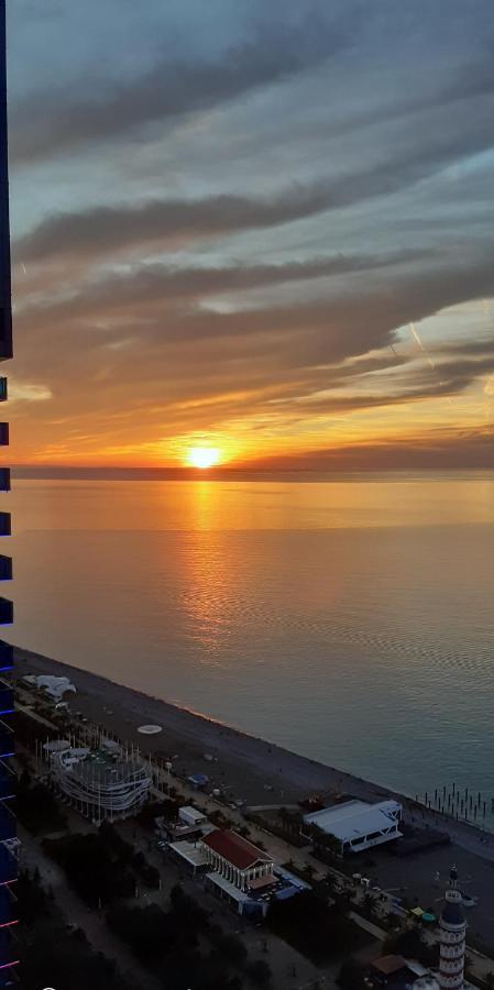 Orbi City Hotel On The Sea Batumi Quarto foto