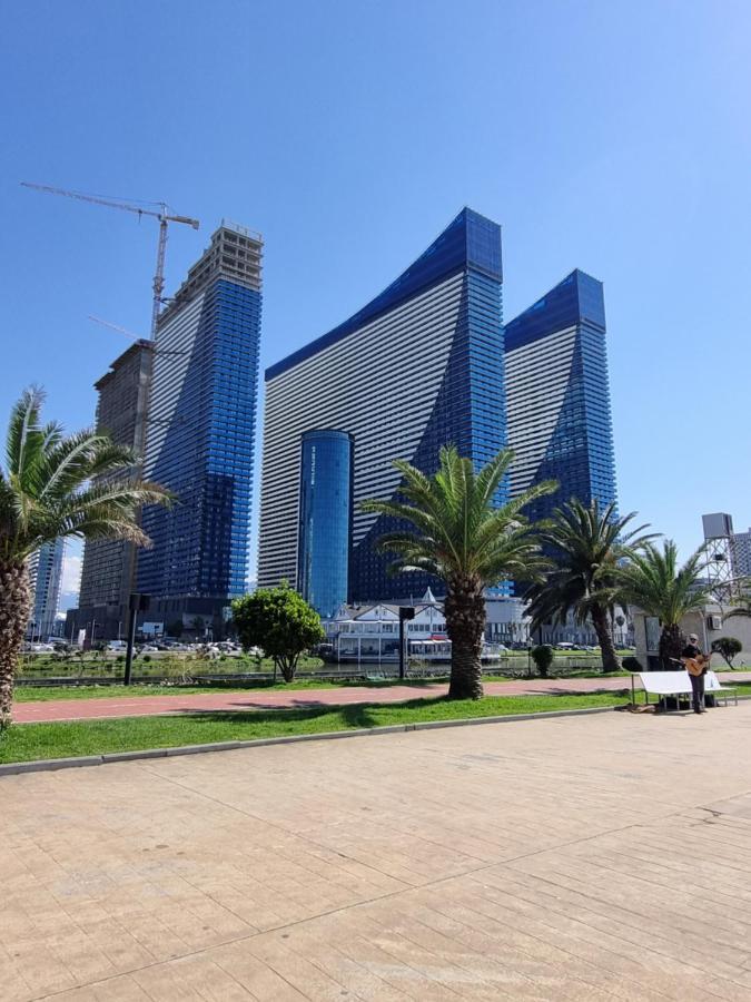 Orbi City Hotel On The Sea Batumi Exterior foto