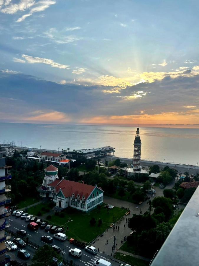 Orbi City Hotel On The Sea Batumi Exterior foto